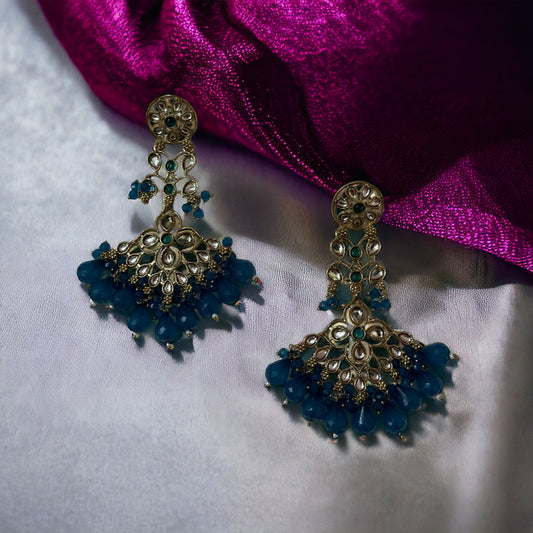 VINTAGE GLAMOUR EARRINGS