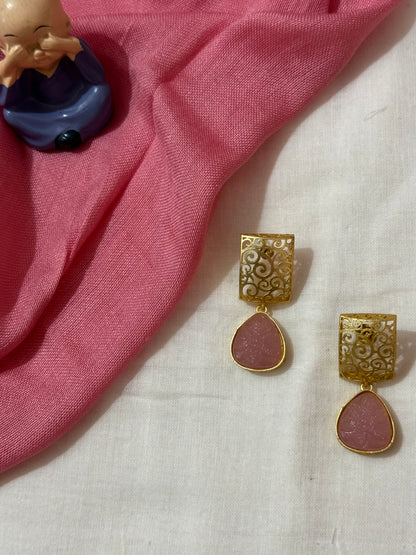 BRASS FLORAL EARRINGS