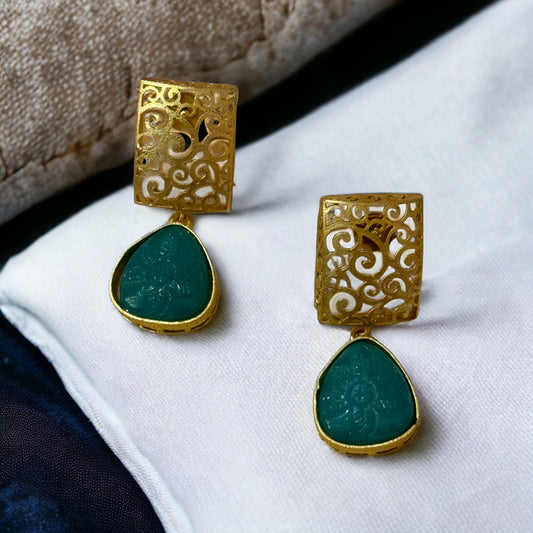 BRASS FLORAL EARRINGS