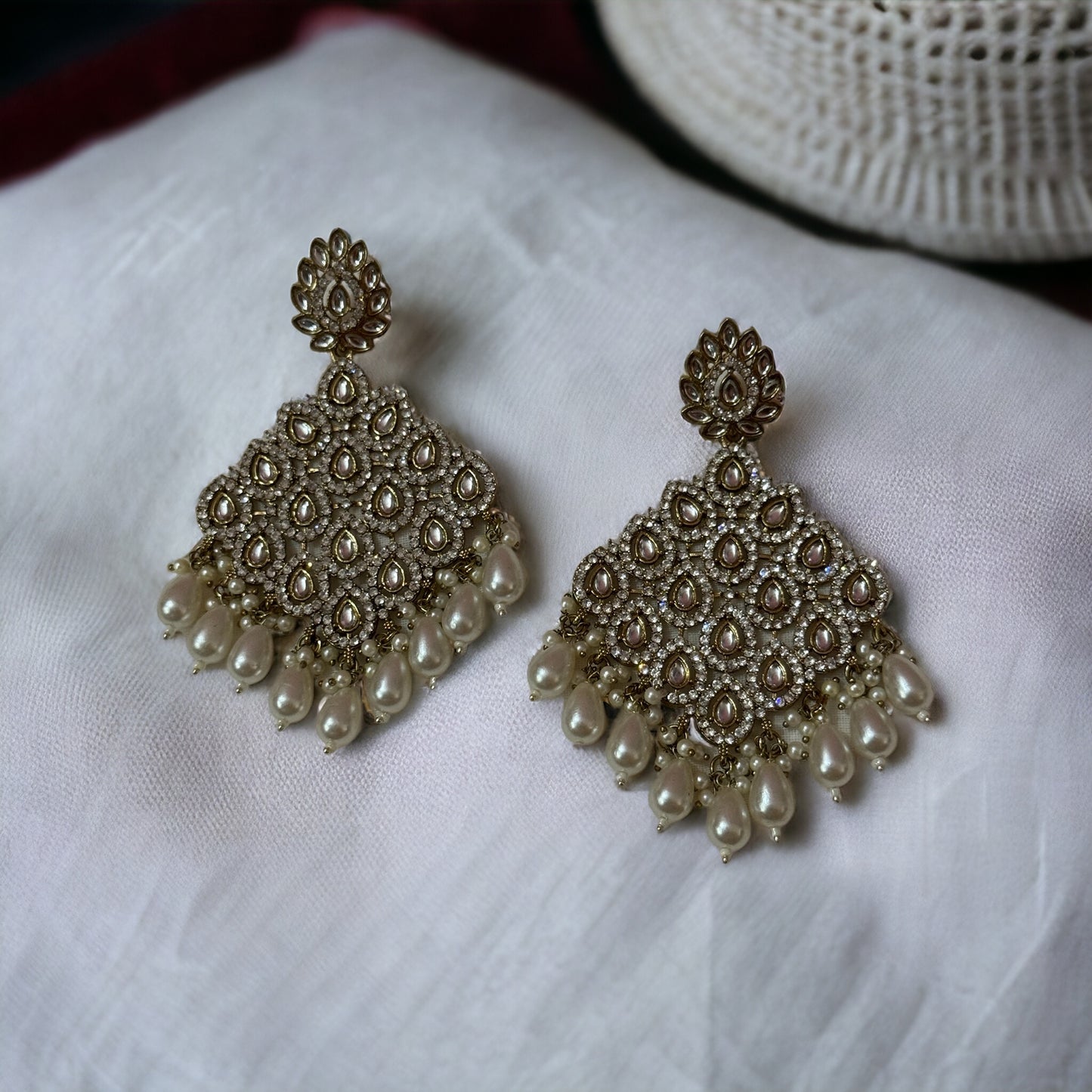 FESTIVE DELIGHT EARRINGS