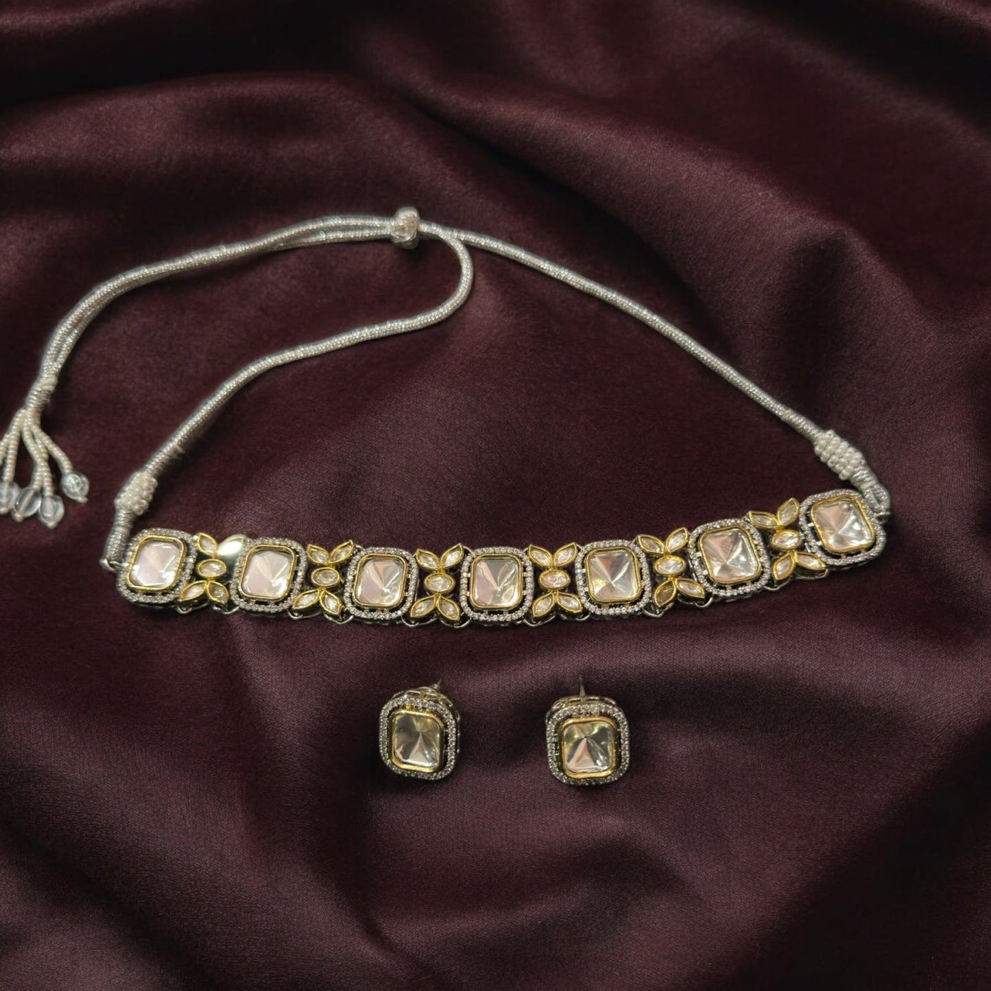 ROYAL ELEGANCE CHOKER