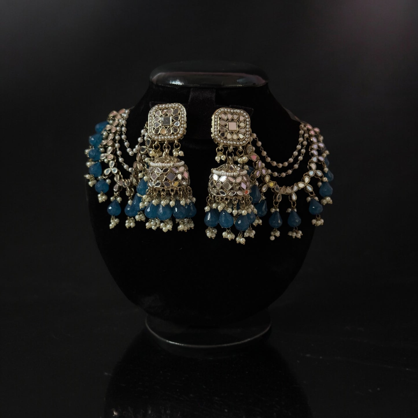 HEERAMANDI JHUMKA