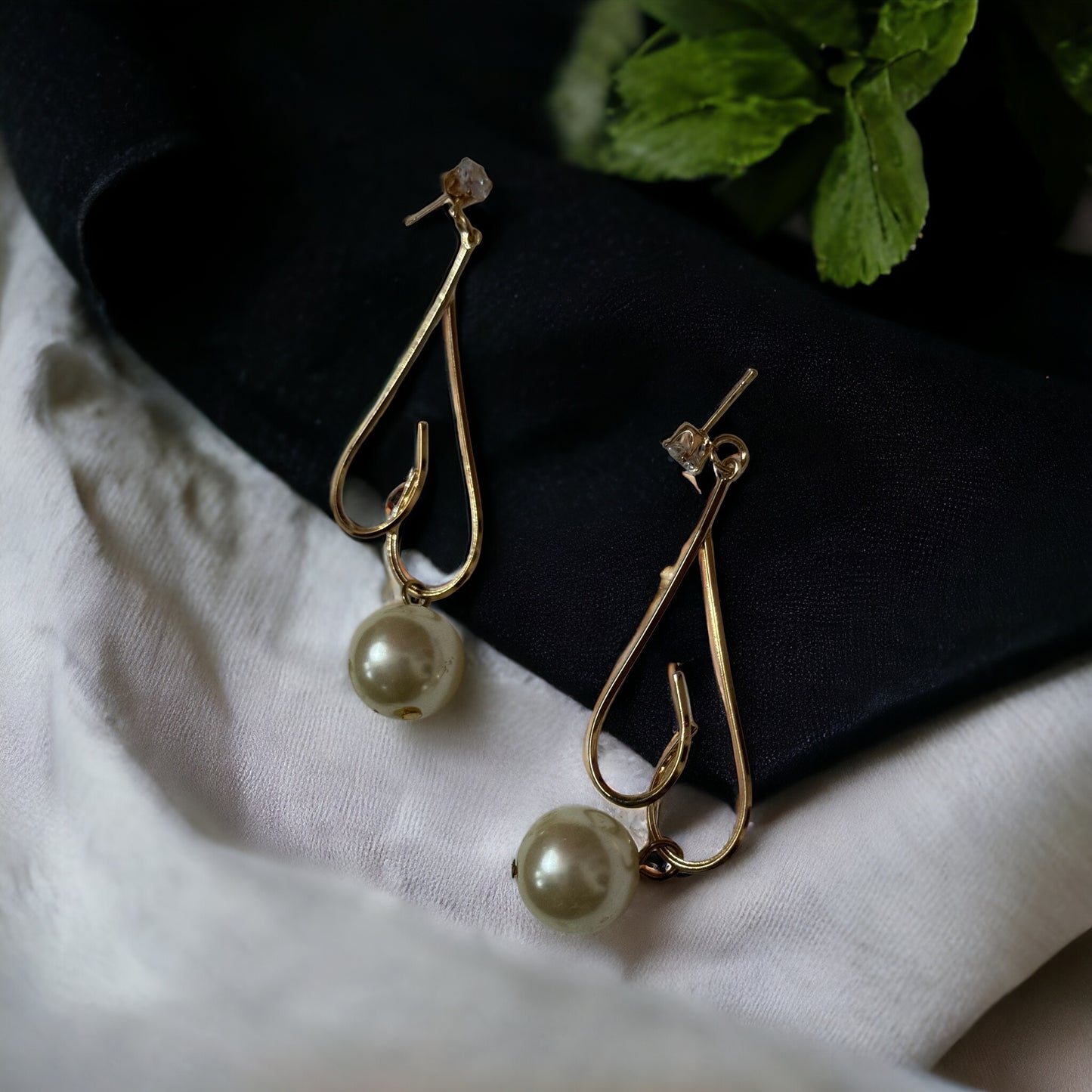 LASSO LUXE EARRINGS