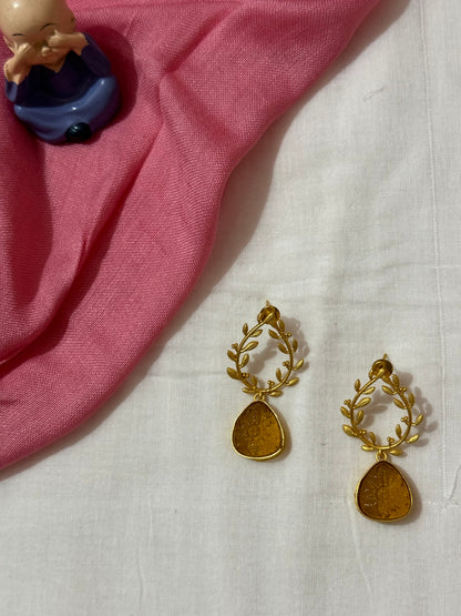 RHEA BRASS EARRINGS