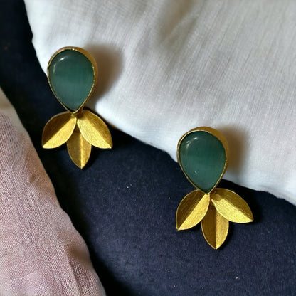 BRASS LEAF EARRINGS