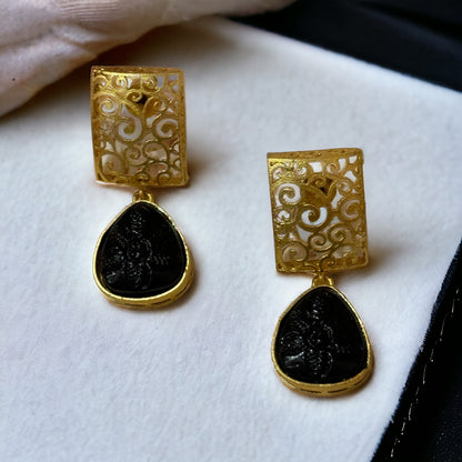 BRASS FLORAL EARRINGS