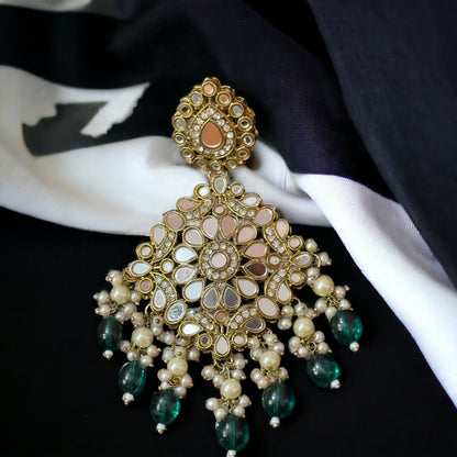 FESTIVE DELIGHT KUNDAN