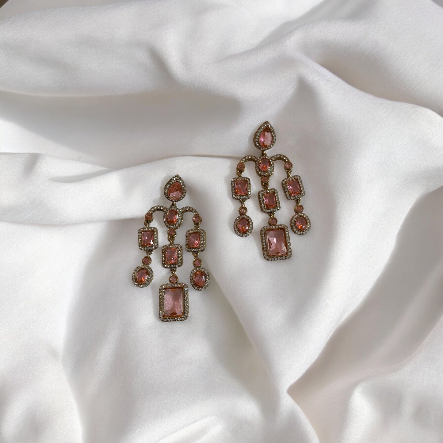 MISTHI CELEB EARRINGS