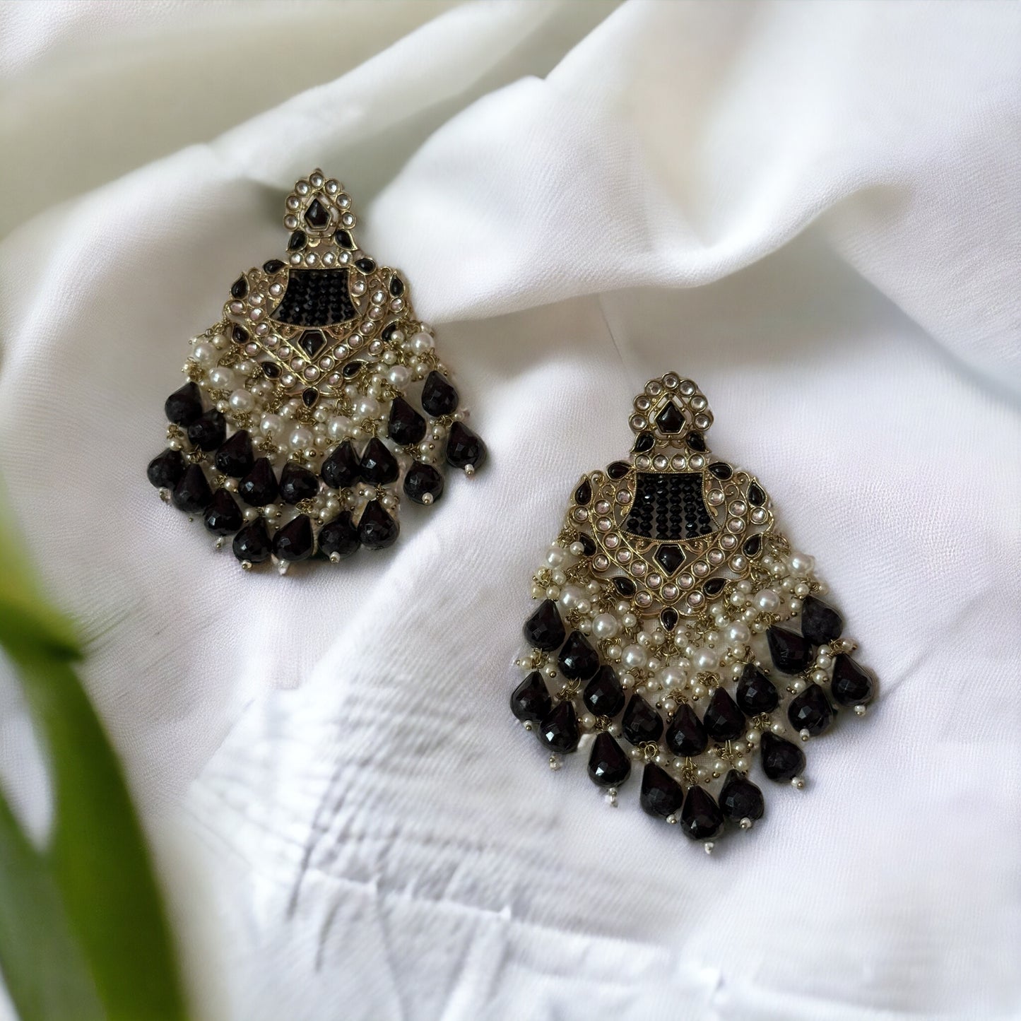 SAHIBA PEARL EARRINGS