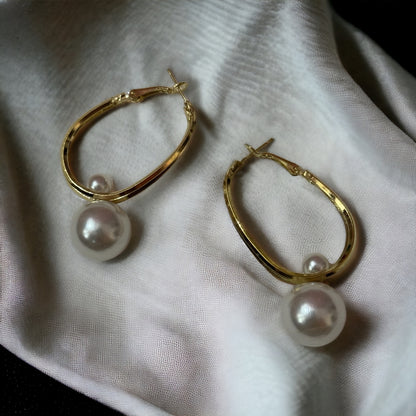 PEARLY HOOP EARRINGS