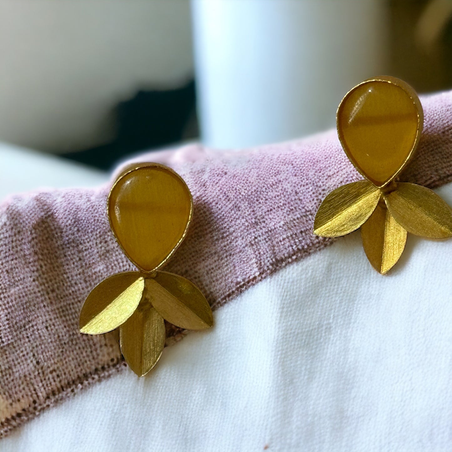 BRASS LEAF EARRINGS