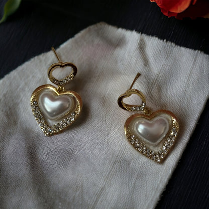 HEARTY PEARL EARRINGS