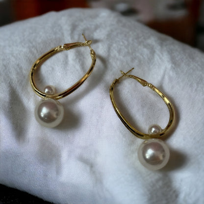 PEARLY HOOP EARRINGS