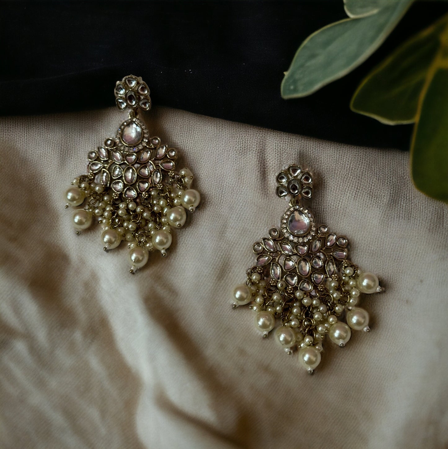 AMIRA KUNDAN EARRINGS